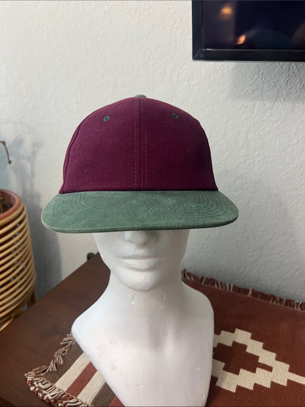🔥 Vintage-style YoungAn Two-Tone Blank Snapback Hat!
